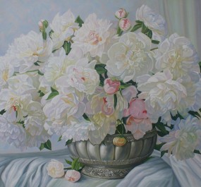 Картина "Пионы в серебряной раме"